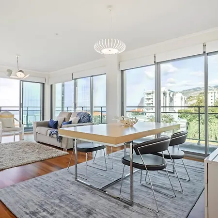 Monumental - By Wehost Madeira Appartement *