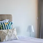 Monumental - By Wehost Madeira