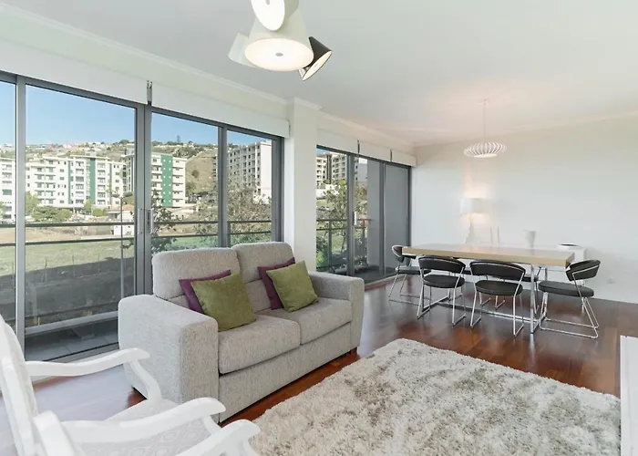 Monumental - By Wehost Madeira