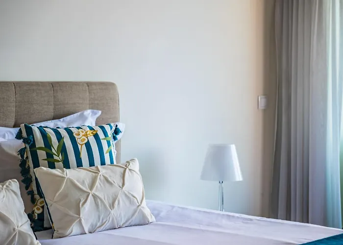 Monumental - By Wehost Madeira