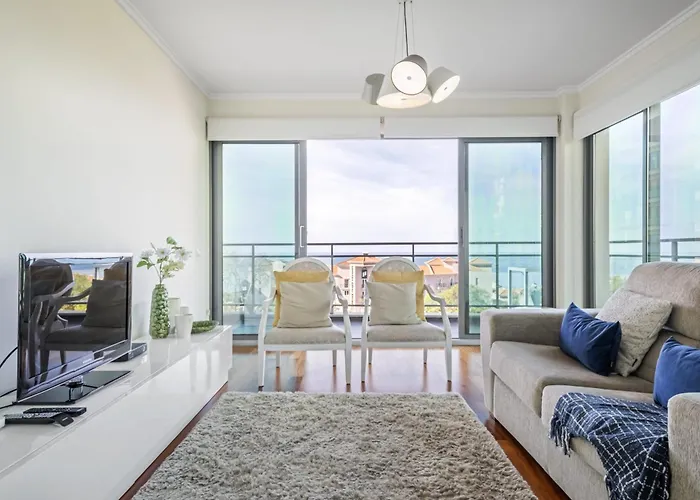 Monumental - By Wehost Madeira Appartement *